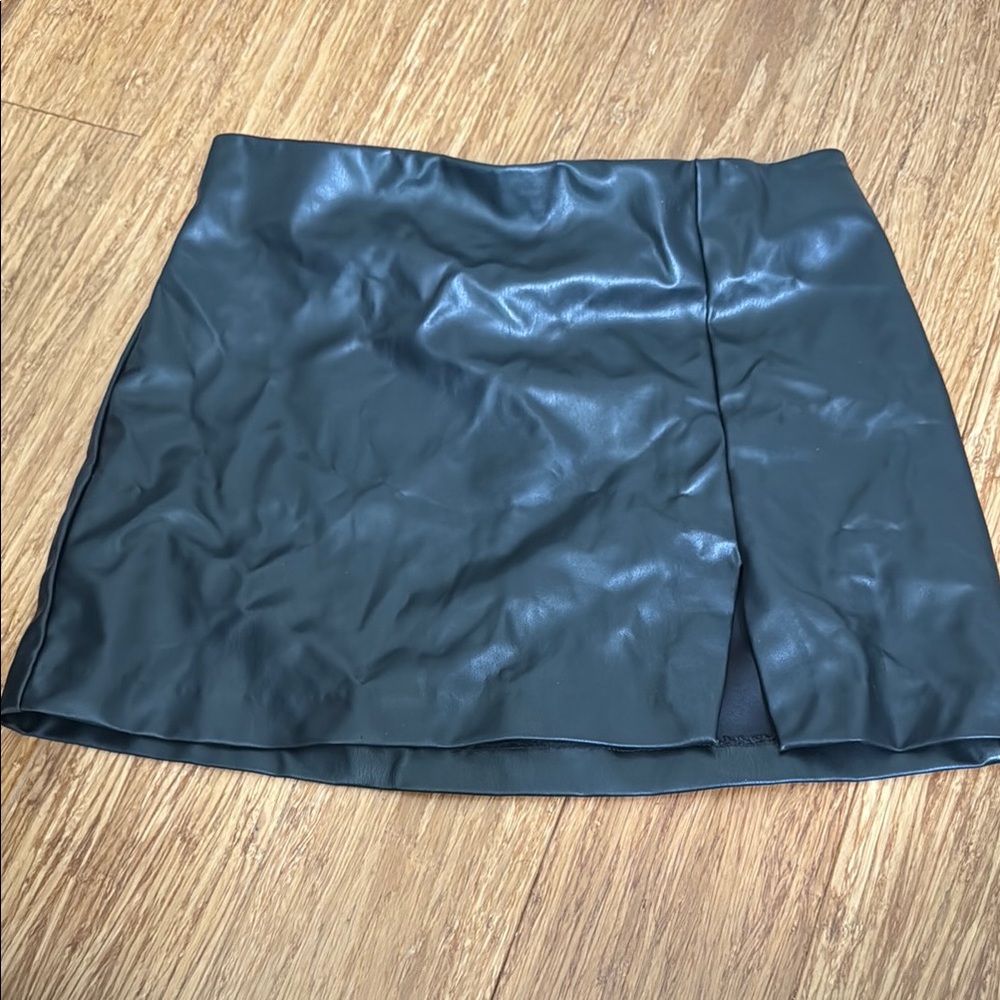 H&M Black Faux Leather Skirt